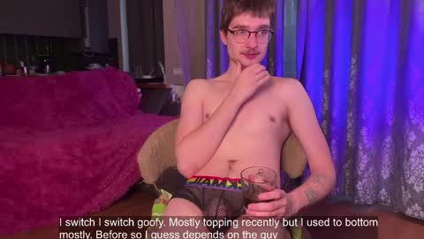 Snapshot of yoga_pizza_420 chatting on 02-27-25, 04:41 Max online show from 02-27-25, 04:41