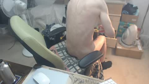 Snapshot of yogaman010173 chatting on 05-30-26, 12:08 yogaman online show from 05-30-26, 12:08