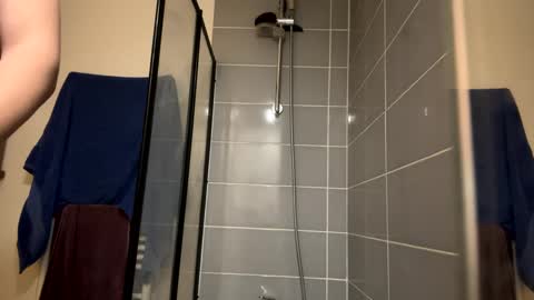 Snapshot of yojojoxxxxx chatting on 02-14-25, 05:46 yojojoxxxxx online show from 02-14-25, 05:46