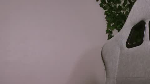 yoka_paradoxxx online show from 12-02-25, 05:13