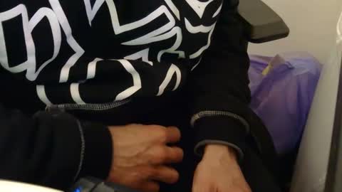 Snapshot of yokaxondoo chatting on 03-17-26, 06:17 yokaxondoo online show from 03-17-26, 06:17