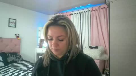 yokiko online show from 09-12-25, 03:34