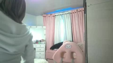 yokiko online show from 09-19-25, 02:18