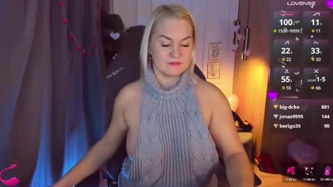 Snapshot of yolanda_kiss chatting on 02-15-25, 11:28 Yolanda online show from 02-15-25, 11:28