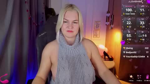 Snapshot of yolanda_kiss chatting on 02-19-25, 10:23 Yolanda online show from 02-19-25, 10:23