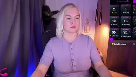 Snapshot of yolanda_kiss chatting on 02-25-25, 05:30 Yolanda online show from 02-25-25, 05:30