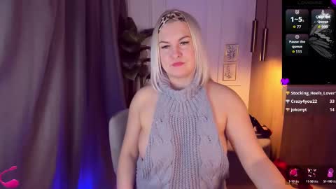 Snapshot of yolanda_kiss chatting on 03-06-25, 05:35 Yolanda online show from 03-06-25, 05:35