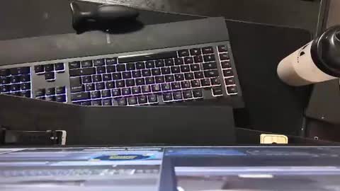 yoloyo93 online show from 07-15-26, 09:47