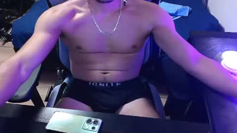 yoloyo93 online show from 07-27-26, 12:12