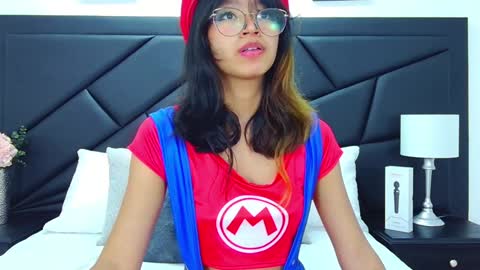 Snapshot of yommi_winx chatting on 12-28-24, 03:04 Yommi Winx online show from 12-28-24, 03:04