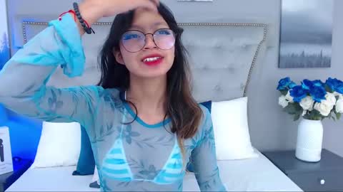 Snapshot of yommi_winx chatting on 03-02-25, 08:29 Yommi Winx online show from 03-02-25, 08:29