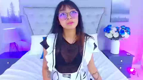 Snapshot of yommi_winx chatting on 09-11-25, 09:37 Yommi Winx online show from 09-11-25, 09:37