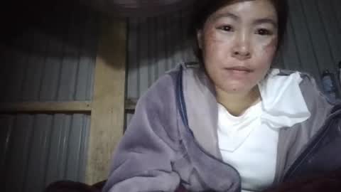 Snapshot of yongmi_ chatting on 12-14-25, 02:11 yongmi_ online show from 12-14-25, 02:11