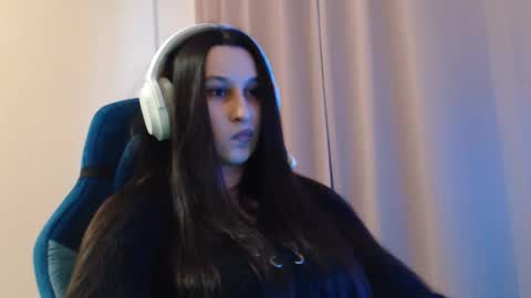 Sophie online show from 03-20-26, 03:17