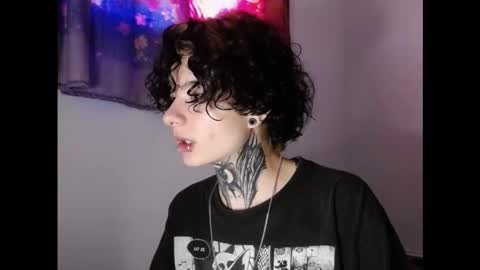 Little Mike Independent model online show from 02-15-26, 10:06