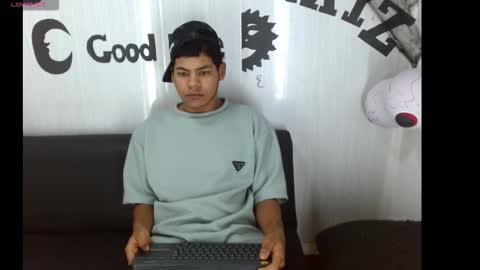 Snapshot of yordi_alpha chatting on 11-01-25, 01:57 Yordi online show from 11-01-25, 01:57