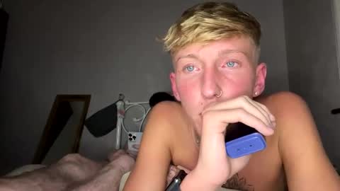 Snapshot of yorkshirelad208 chatting on 01-02-25, 12:23 Harrison online show from 01-02-25, 12:23