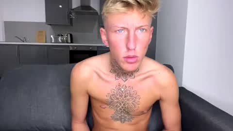 Snapshot of yorkshirelad208 chatting on 02-13-25, 05:22 Harrison online show from 02-13-25, 05:22