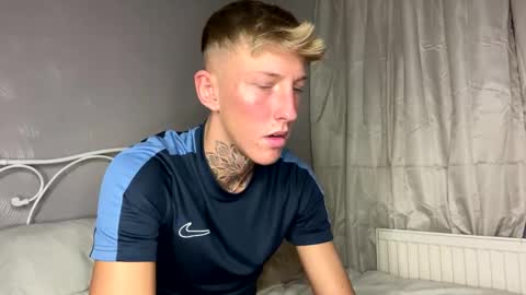 Snapshot of yorkshirelad208 chatting on 02-19-25, 06:43 Harrison online show from 02-19-25, 06:43