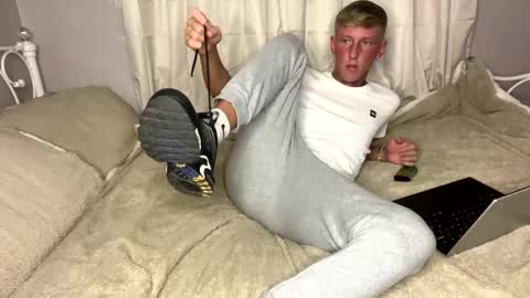 Snapshot of yorkshirelad208 chatting on 03-11-25, 04:40 Harrison online show from 03-11-25, 04:40