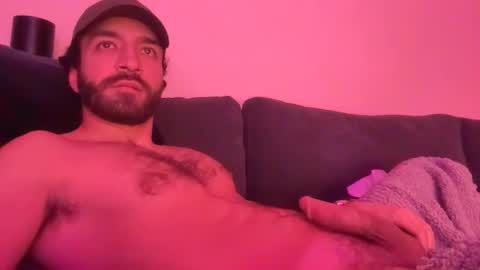 Snapshot of yorktown6970 chatting on 10-18-25, 04:59 yorktown6970 online show from 10-18-25, 04:59