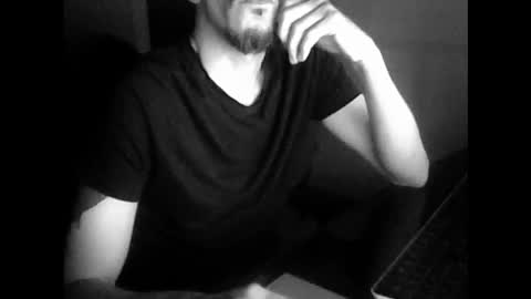 Snapshot of yorshgodsex chatting on 12-01-25, 06:18 Vlad online show from 12-01-25, 06:18