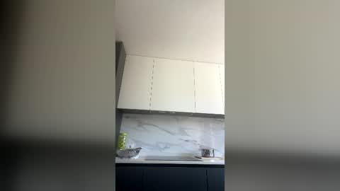 yosep127080 online show from 06-10-26, 10:47