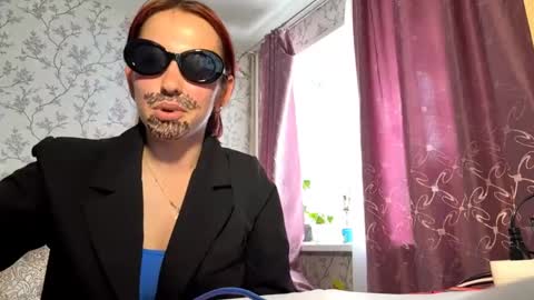 Snapshot of yoshikolitner chatting on 06-06-26, 01:05 Mia online show from 06-06-26, 01:05