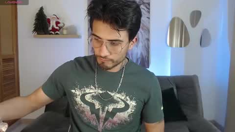 yoshy_man online show from 12-31-24, 03:01