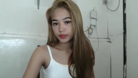 Snapshot of yosufloversweet chatting on 12-05-24, 02:00 fin online show from 12-05-24, 02:00