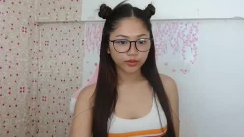 Snapshot of yosufloversweet chatting on 09-20-25, 02:07 fin online show from 09-20-25, 02:07