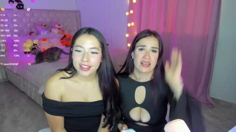 Snapshot of you_angel__ chatting on 01-01-25, 12:11 Ana online show from 01-01-25, 12:11