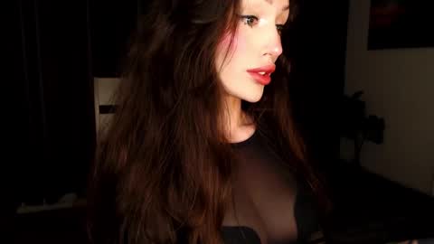 Snapshot of you_deserve chatting on 03-07-25, 07:38 Sophie online show from 03-07-25, 07:38