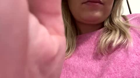 Snapshot of you_love_melisa chatting on 12-19-24, 08:55 private on 18 per minute start private 500 tokensOnlyfans  online show from 12-19-24, 08:55