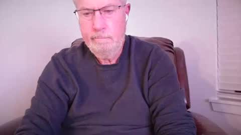 Colorado Guy Straight online show from 03-05-25, 11:28