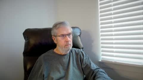 Colorado Guy Straight online show from 09-22-25, 01:02