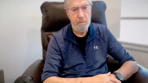 Colorado Guy Straight online show from 10-23-25, 02:05