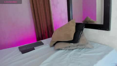 NICOLS online show from 05-02-26, 07:52