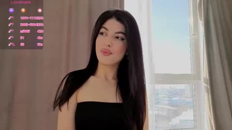 Snapshot of younotwrongdude chatting on 02-13-26, 07:15 Viola online show from 02-13-26, 07:15