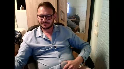 A... online show from 04-18-26, 09:04