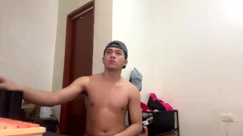 Cyrus online show from 04-14-26, 08:37