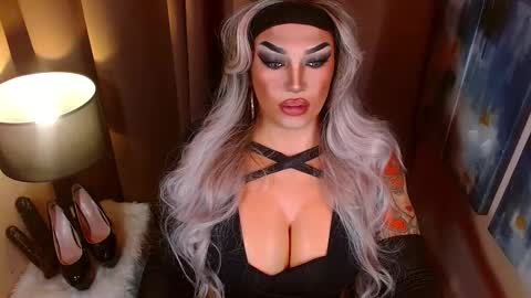 QUEEN MADISON  online show from 02-22-26, 07:23