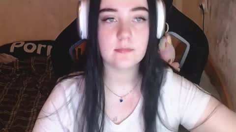 your_8a8y online show from 11-17-25, 01:11