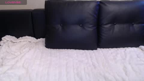 Snapshot of your__maria chatting on 12-26-24, 04:10 Maria Love online show from 12-26-24, 04:10