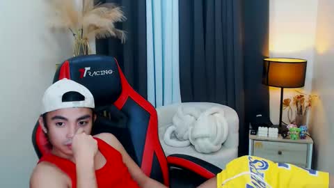 Snapshot of your_black_cat chatting on 11-05-25, 03:01 your_black_cat online show from 11-05-25, 03:01