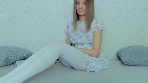 Snapshot of your_caramelka chatting on 01-13-25, 09:08 Lily online show from 01-13-25, 09:08