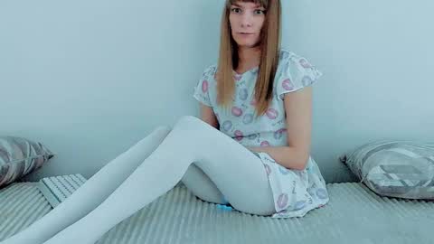 Snapshot of your_caramelka chatting on 12-16-25, 07:13 Lily online show from 12-16-25, 07:13