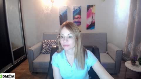 Snapshot of your_crush_12 chatting on 10-27-25, 06:17 your_crush_12 online show from 10-27-25, 06:17
