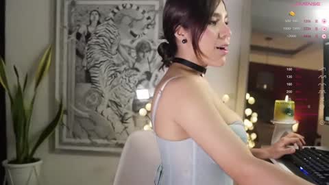 Isabella online show from 01-03-25, 12:22