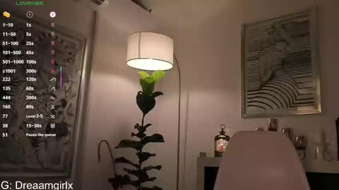 Isabella online show from 12-20-25, 03:46